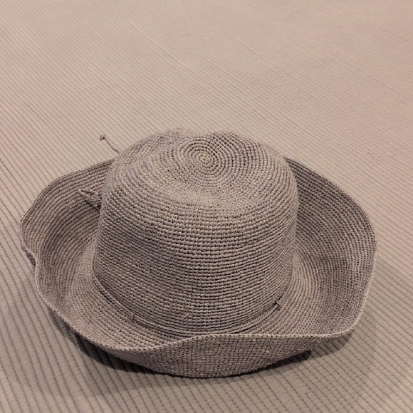 Gray Woven Sun Hat - Picture 1 of 2